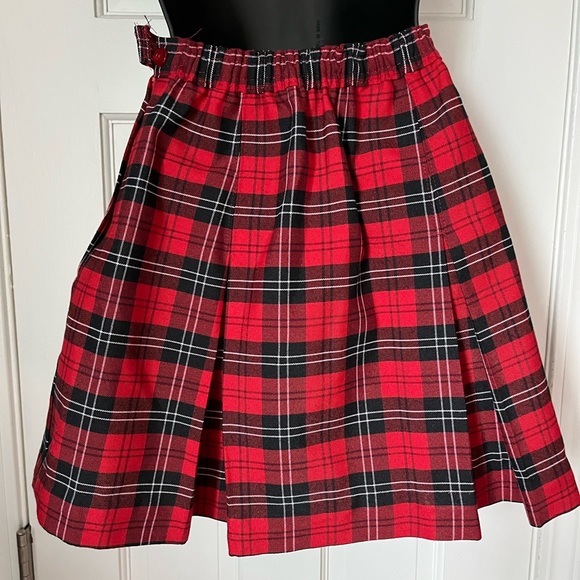 Red Plaid Mini Skirt size Small - Picture 2 of 3
